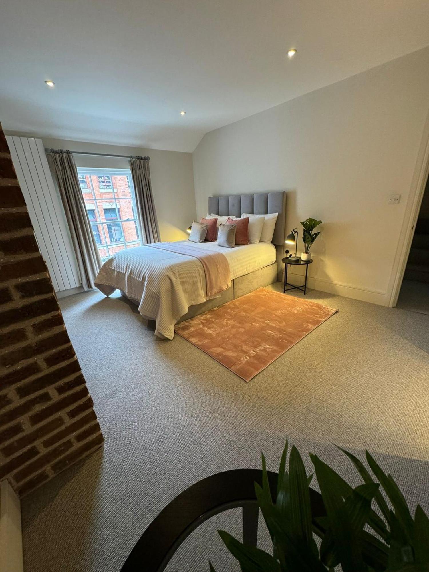 Osbourne House Pink 2 Bed, 2 And Half Bath Leilighet Birmingham Eksteriør bilde