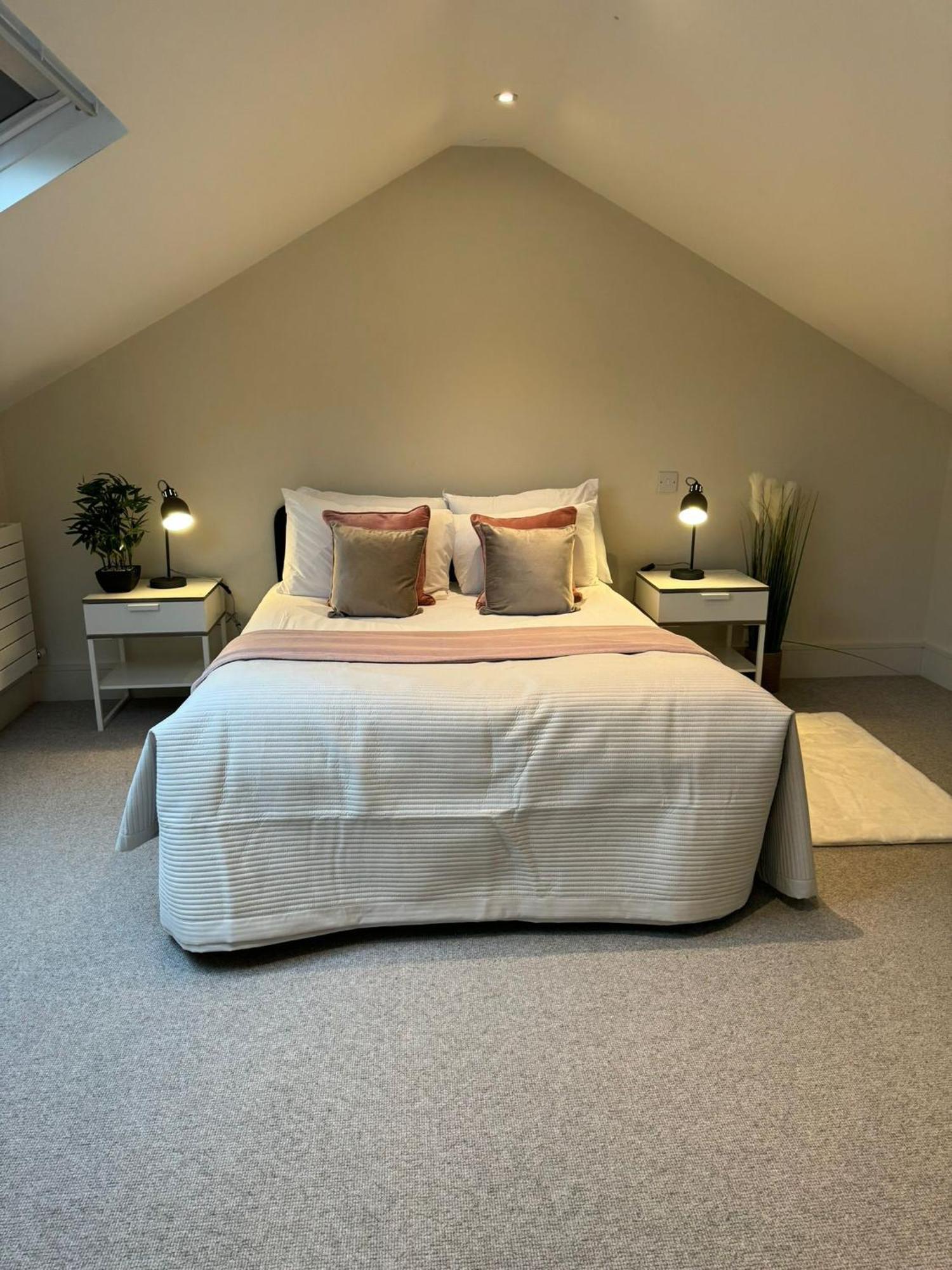 Osbourne House Pink 2 Bed, 2 And Half Bath Leilighet Birmingham Eksteriør bilde