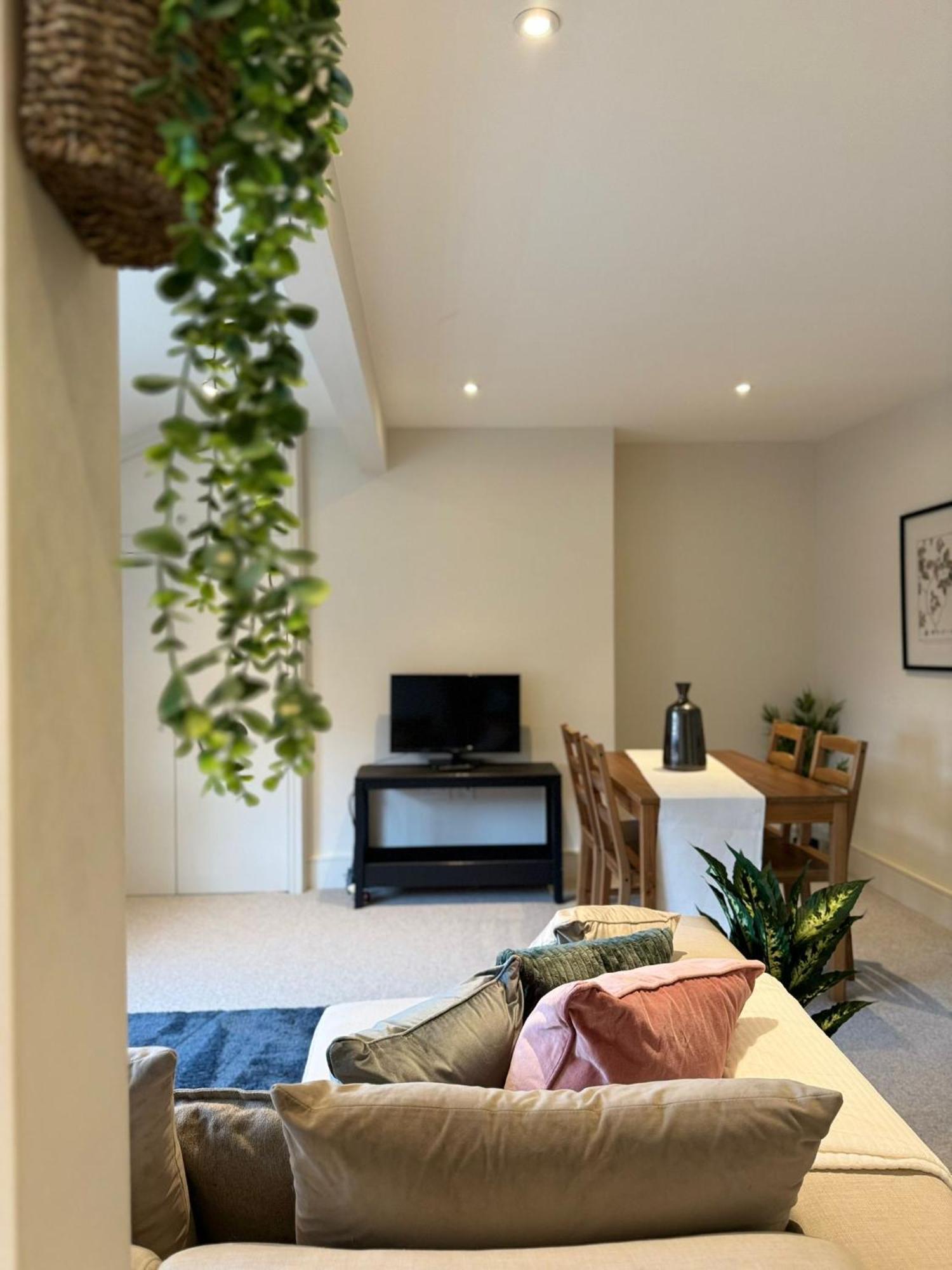 Osbourne House Pink 2 Bed, 2 And Half Bath Leilighet Birmingham Eksteriør bilde