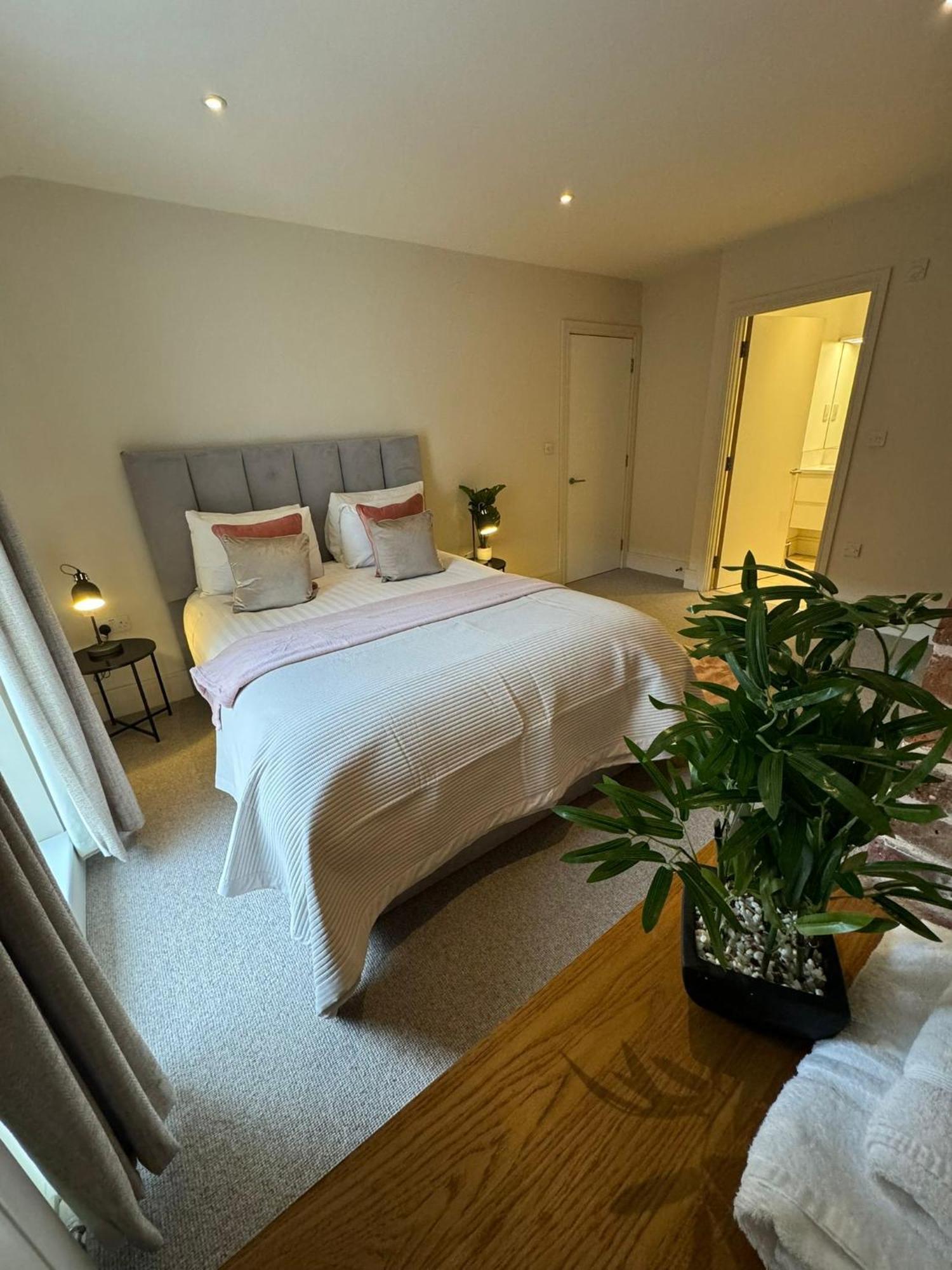 Osbourne House Pink 2 Bed, 2 And Half Bath Leilighet Birmingham Eksteriør bilde