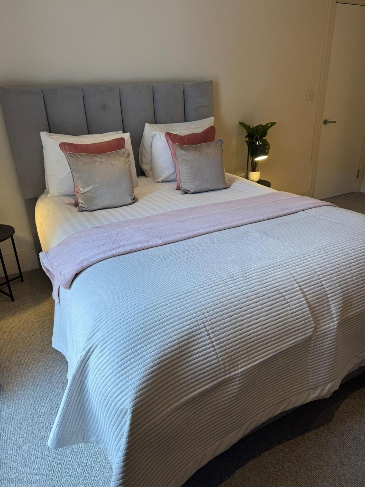 Osbourne House Pink 2 Bed, 2 And Half Bath Leilighet Birmingham Eksteriør bilde