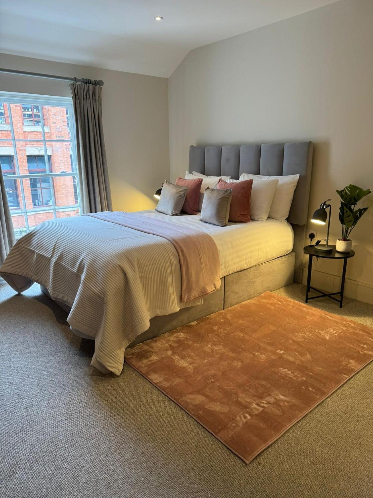 Osbourne House Pink 2 Bed, 2 And Half Bath Leilighet Birmingham Eksteriør bilde